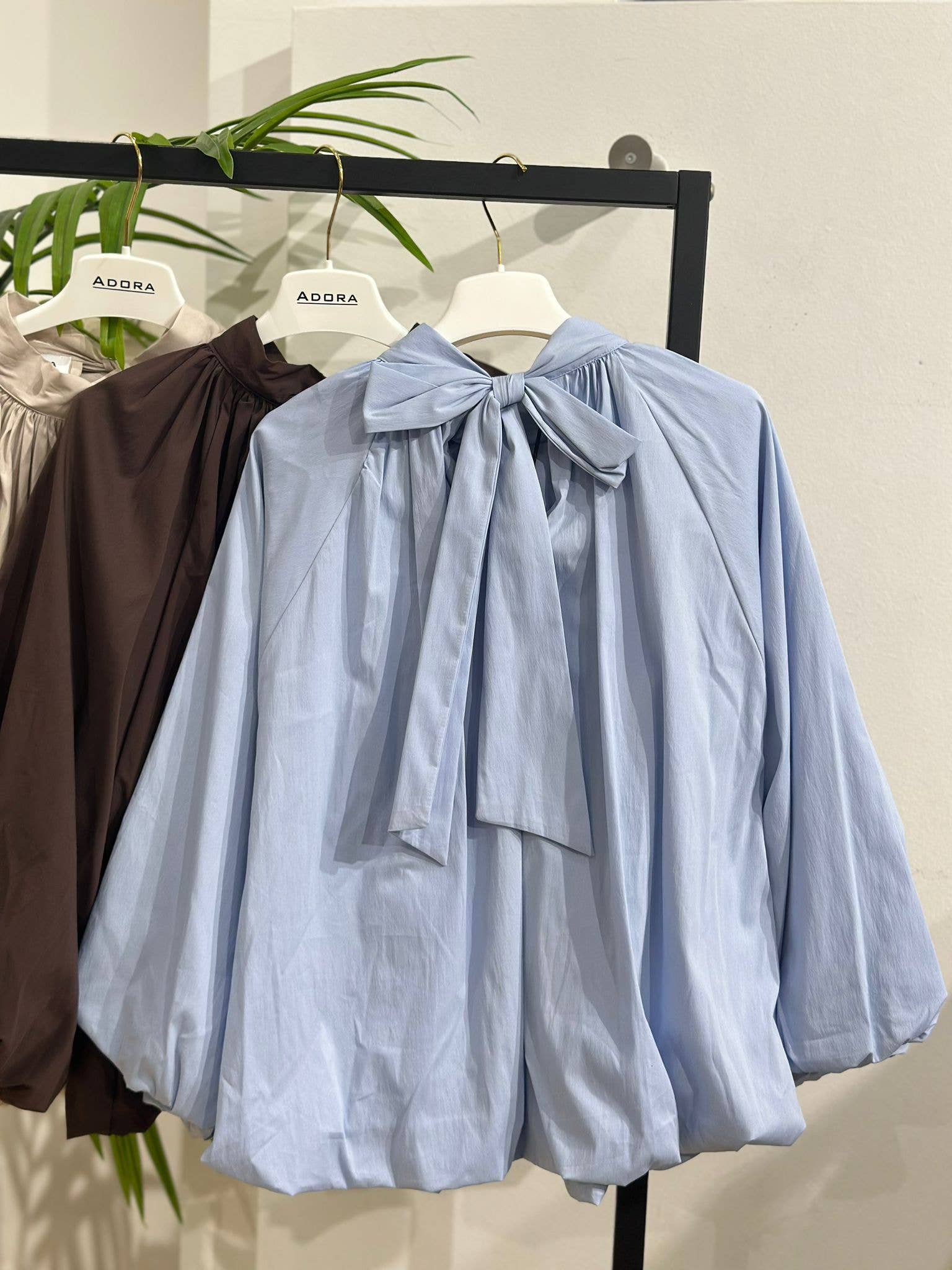 ADORA – wholesale Blouse – Women’s – Cotton blouse with bow at the back1