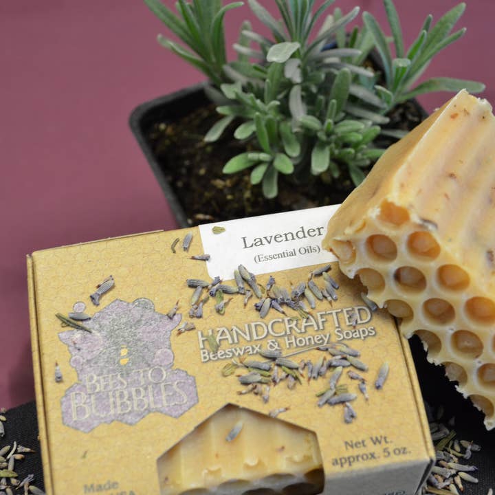 Lavendelseife für den Großhandel von Bees-to-Bubbles Handcrafted Soaps