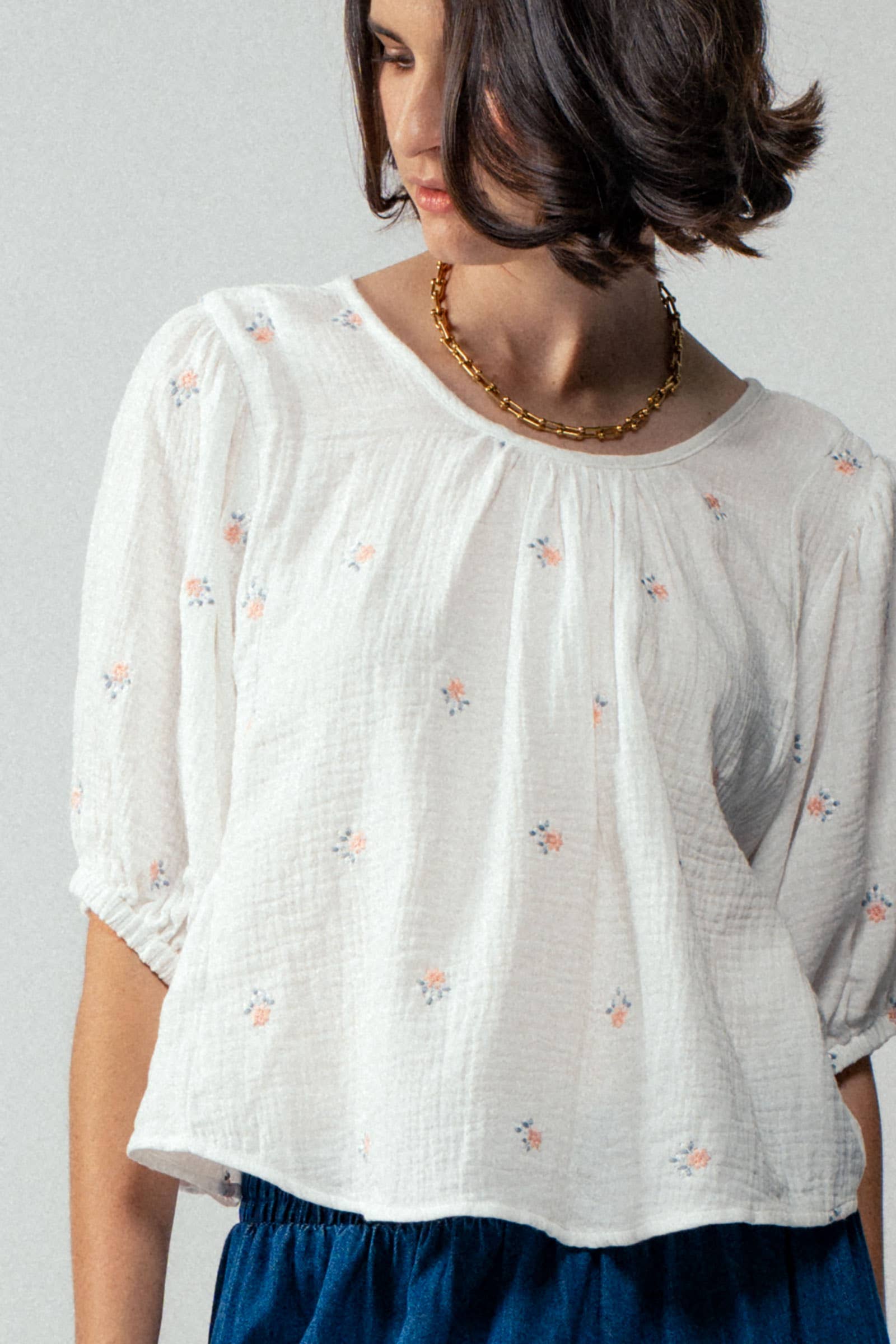 Urban Daizy - Wholesale Blouse - Women's - Floral Embroidered Gauze Blouse20