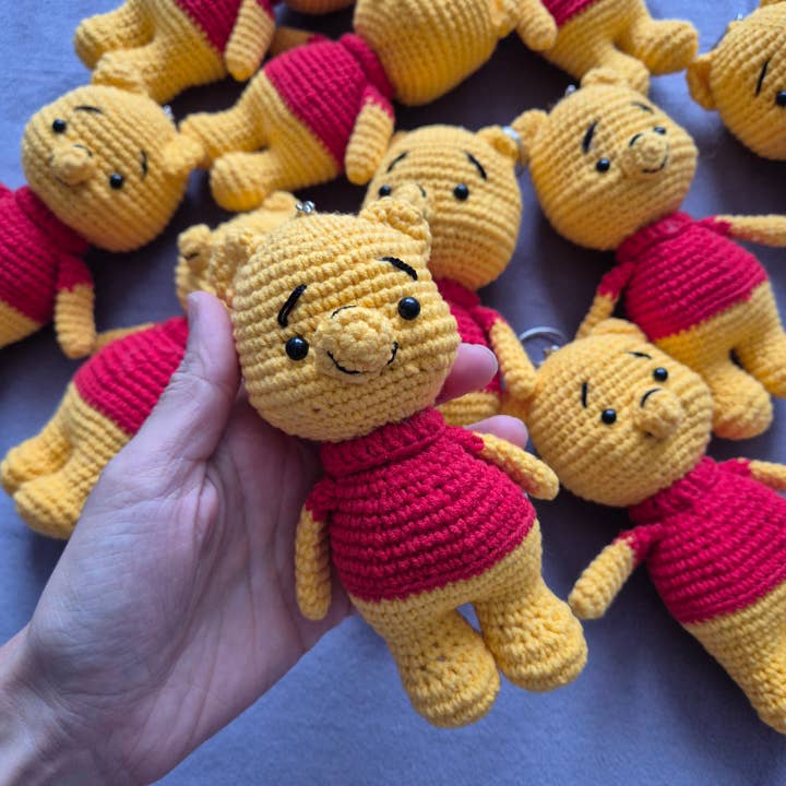 despinacrafting - Wholesale Keychain - Unisex - Crochet Winnie the Pooh Keychain 1