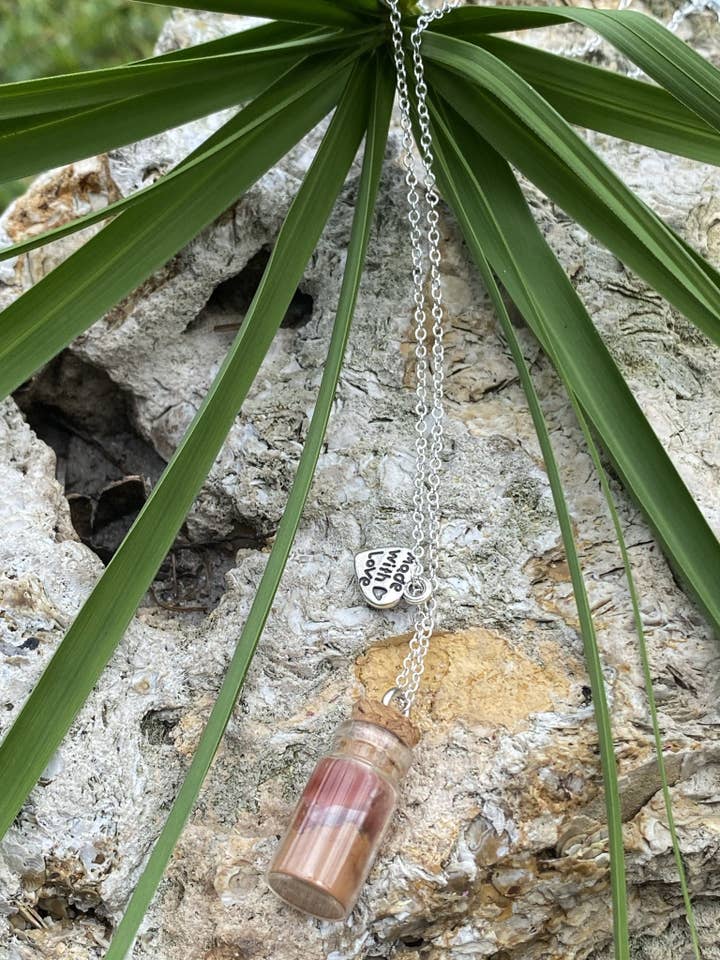 Collier Attraction pour la vente par Megans Mystics