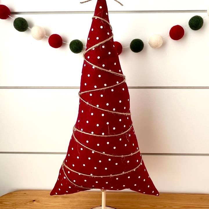 Kate + Em - Wholesale Christmas Decoration - 3pc. Fabric Vintage Print Christmas Tree Set