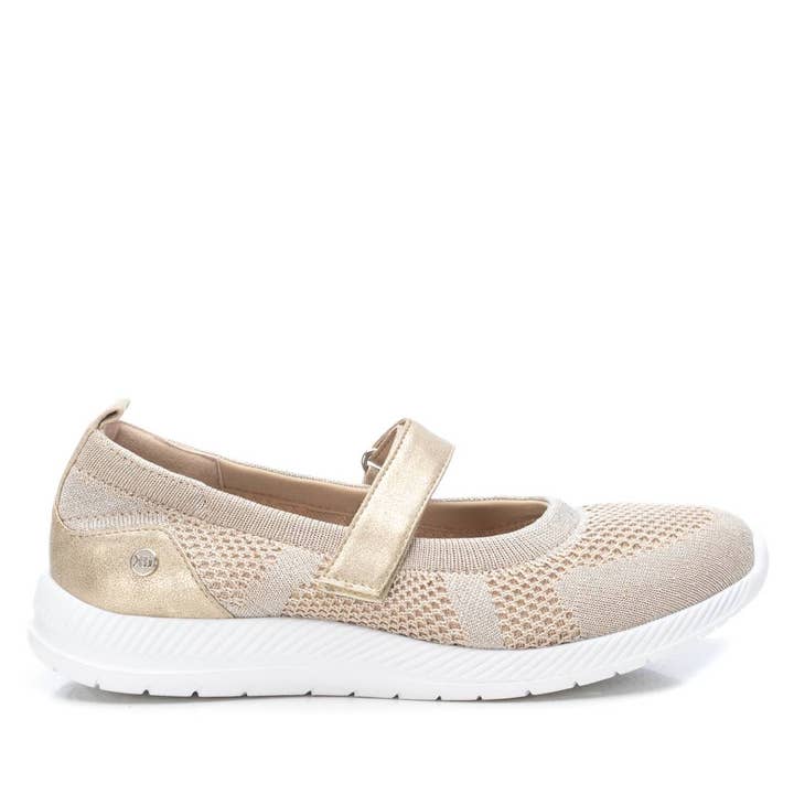 Sabrina Casual Comfort Donna Oro Xti-14138202 per la vendita all'ingrosso da parte di BeShoes Distribuição
