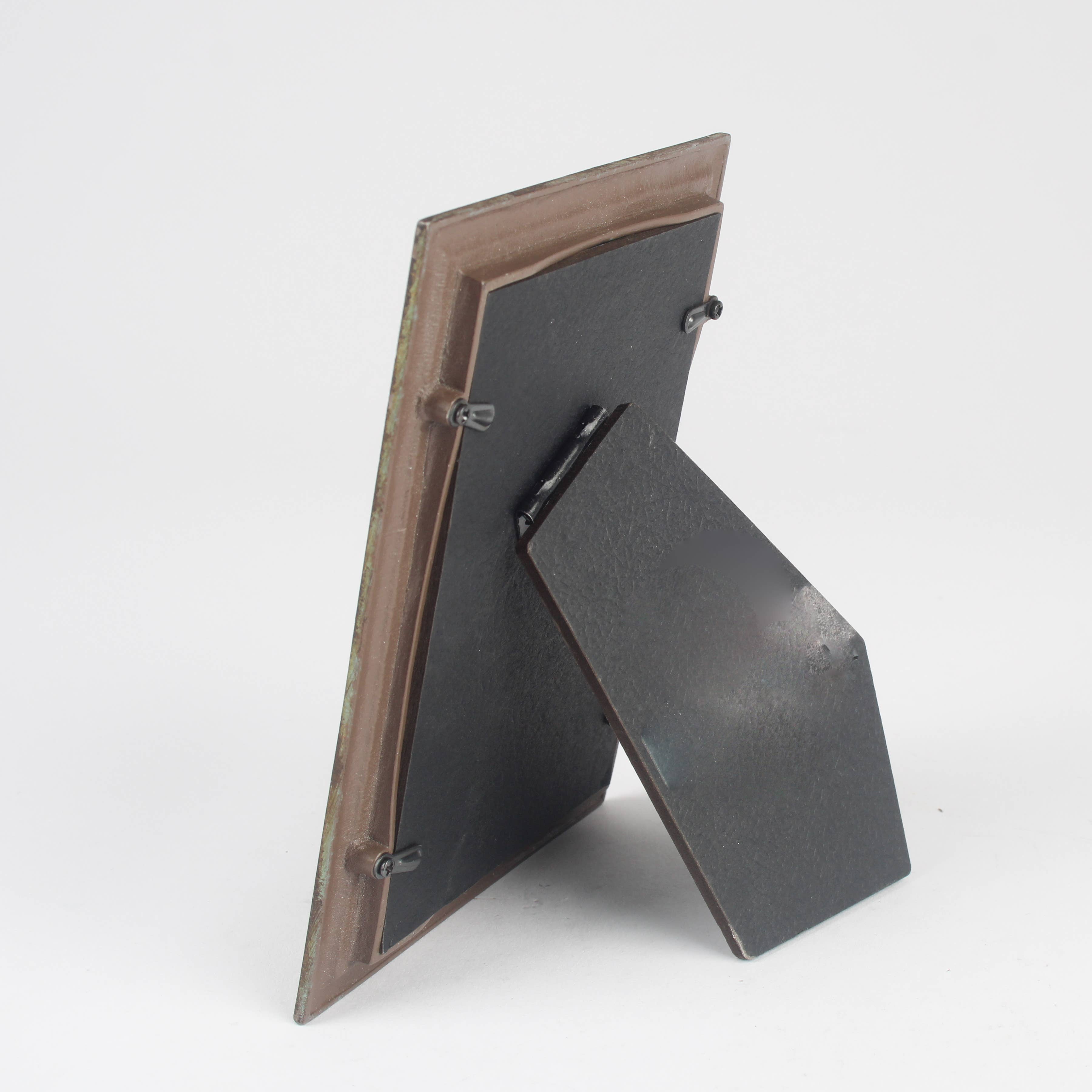 Originals International Ltd - Wholesale Picture Frame - Antique Green Ornate Photo Frame – Vintage Style 3.5x5 Frame1