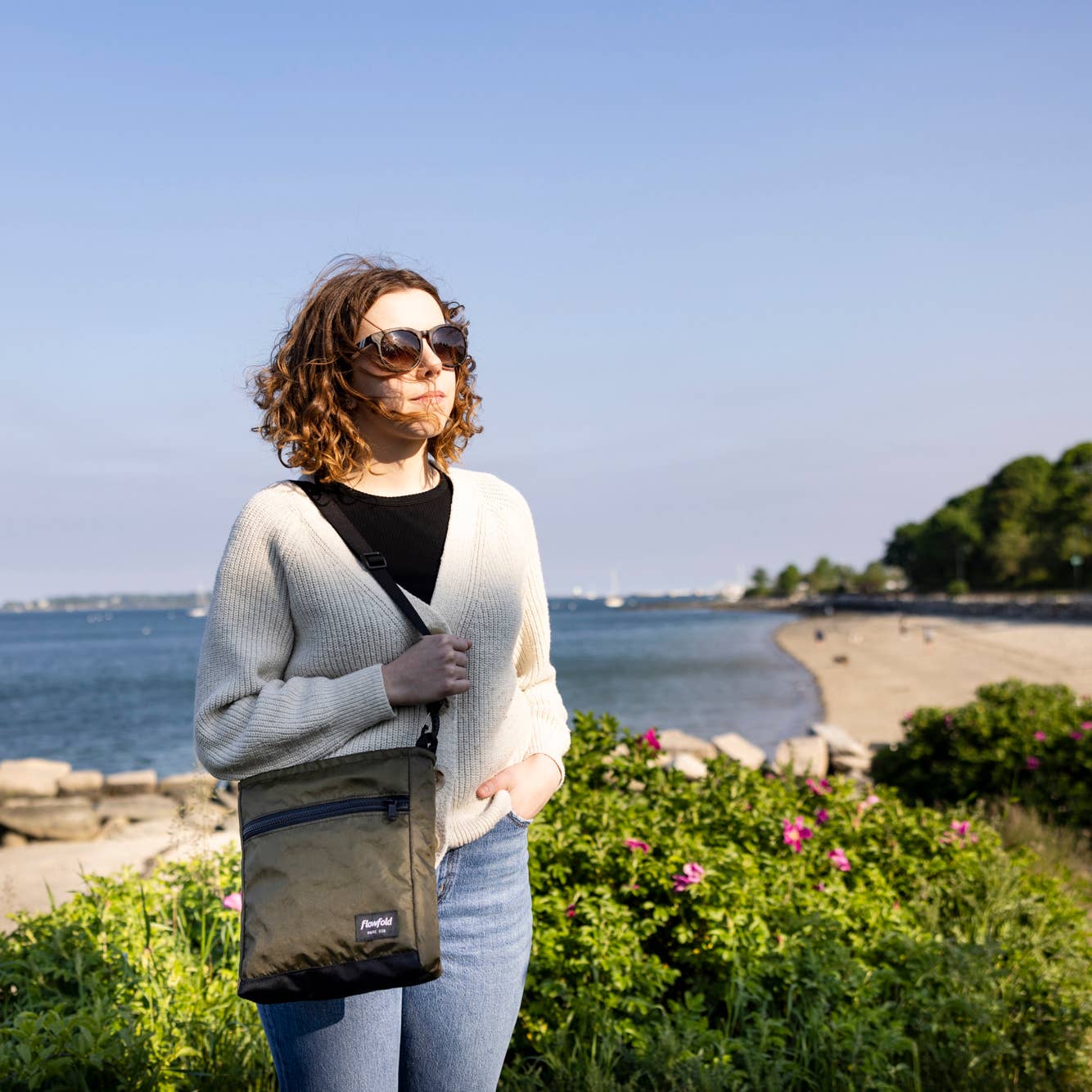 Flowfold - Wholesale Crossbody Bag - Unisex - Odyssey Crossbody 3L - Small5