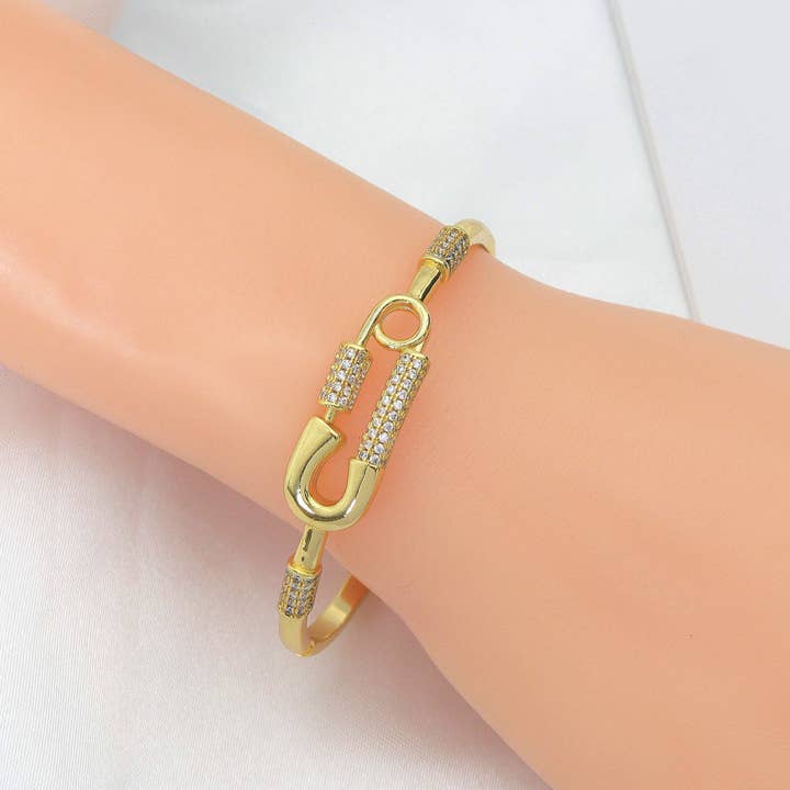 BestBeads&Beyond - Venta al por mayor Pulseras tipo brazalete - Pulsera imperdible CZ Pave, sku #JL1193