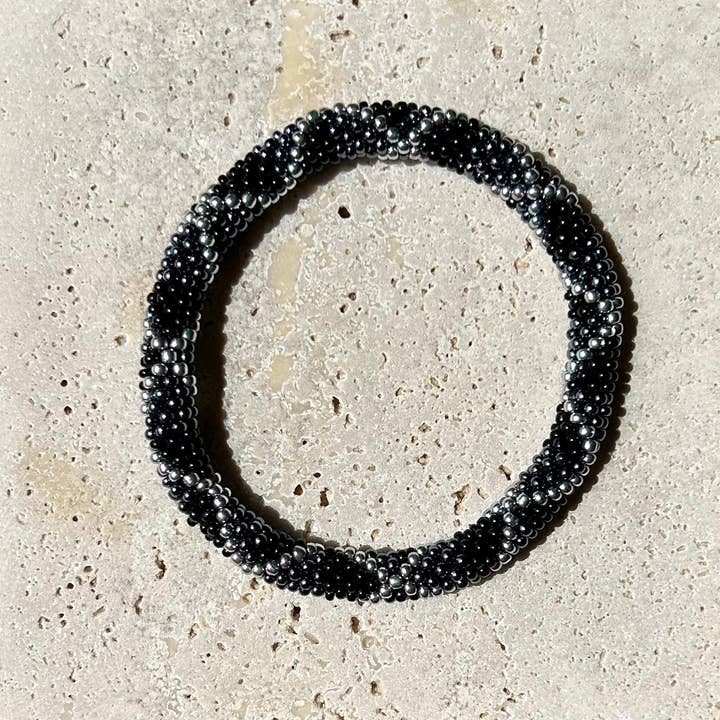 Mamie Bohéme - Wholesale Woven/Braided Bracelet - Nepali bracelet50