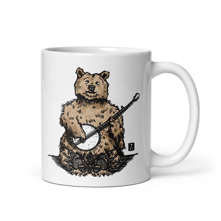 Grizzly Bear strumming Banjo White Coffee Mug for engroshandel hos Bellavance Ink