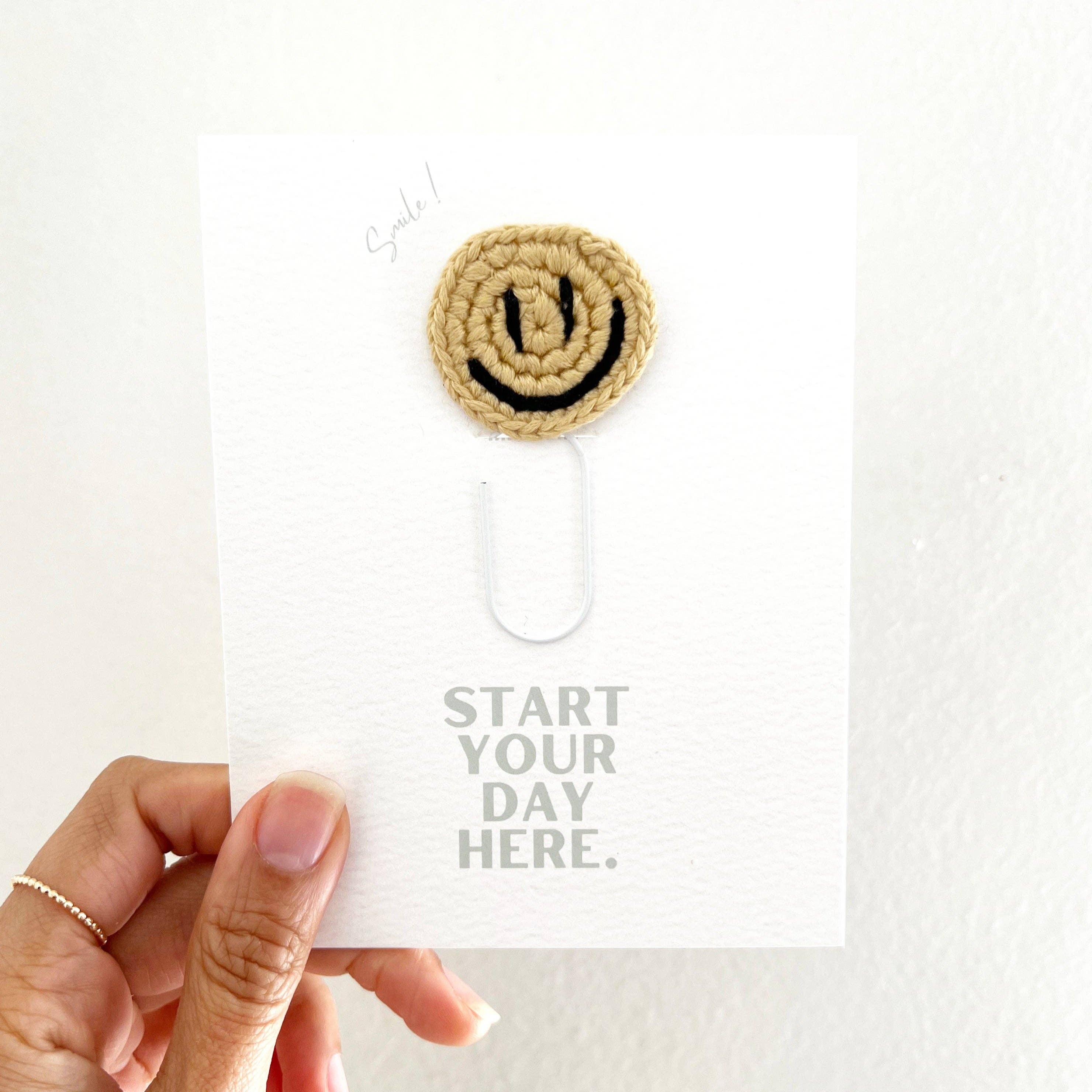 Impactful Market - Wholesale Bookmark - Happy Face Paperclip Bookmark3