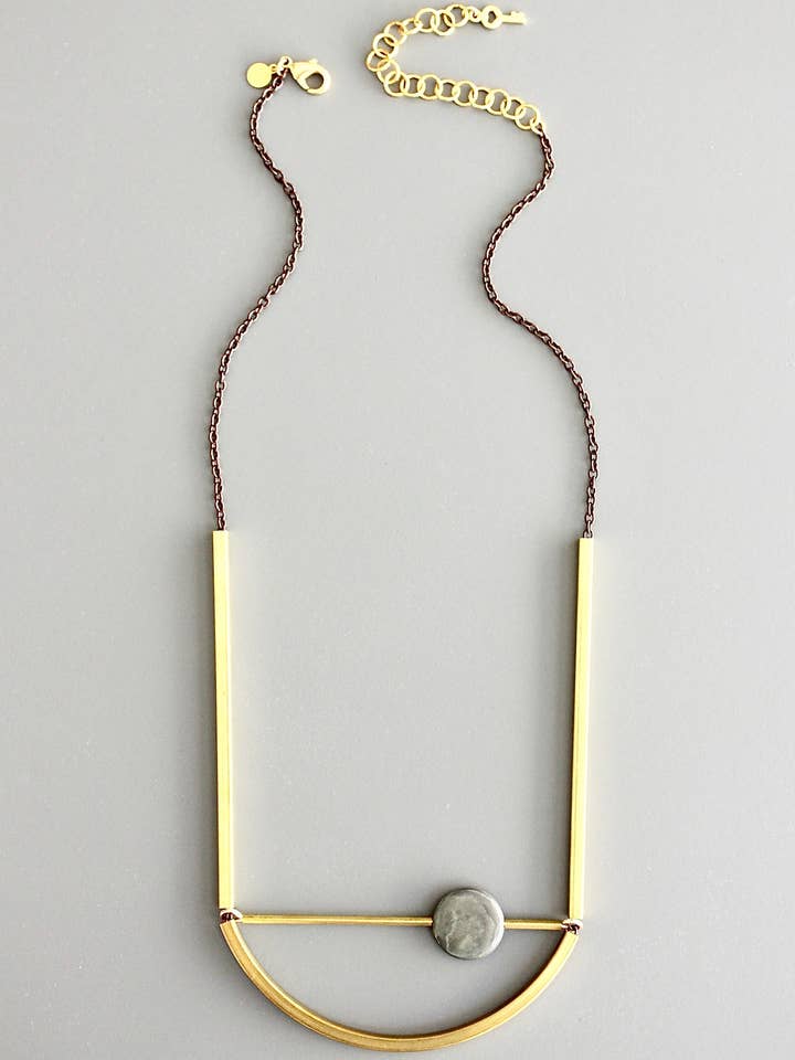 Collar geométrico de latón ATH122 para venta al por mayor de David Aubrey Jewelry