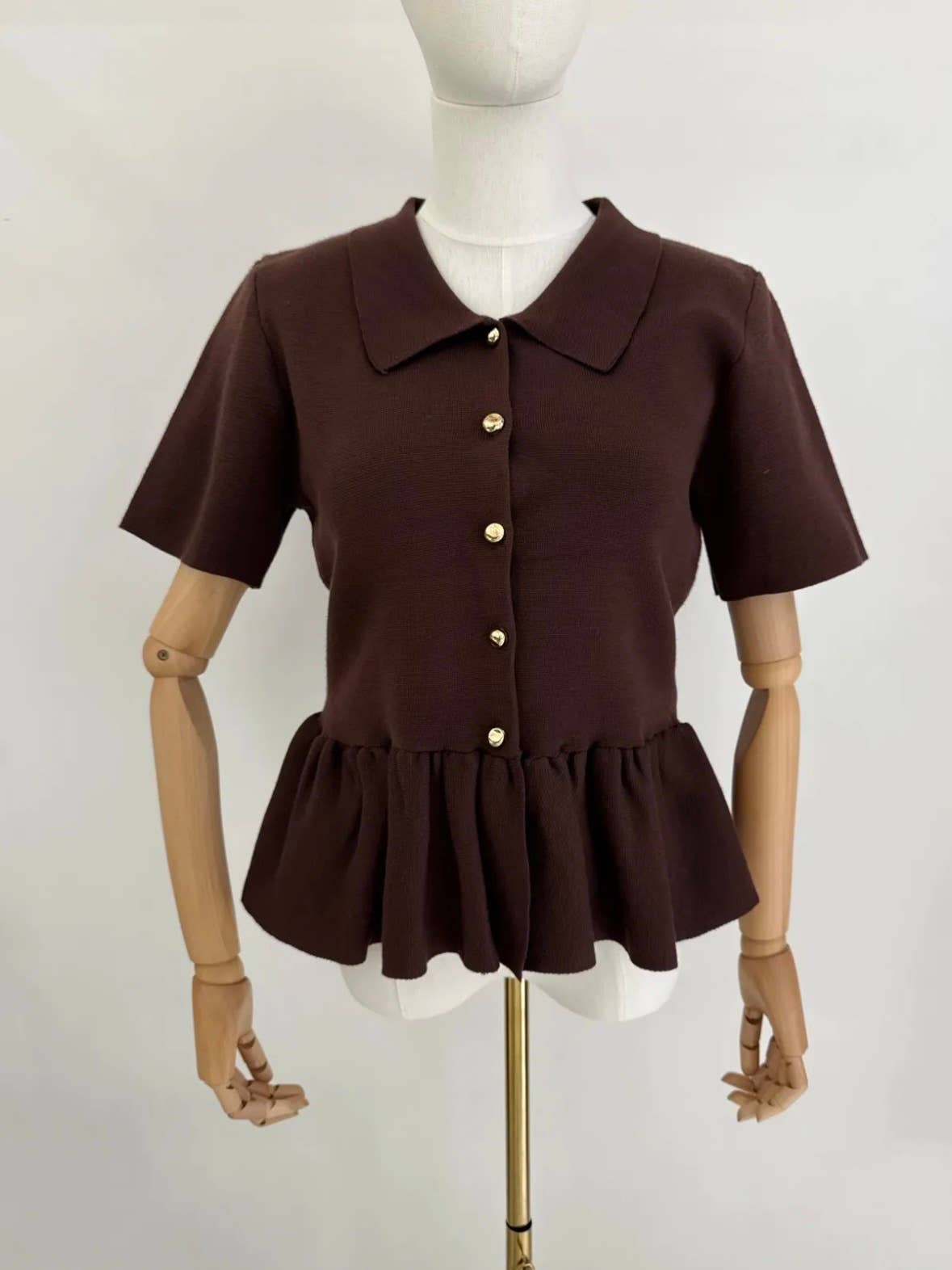 Frime - Wholesale Blouse - Women's - Claudine collar top with ruffled hem - 269810