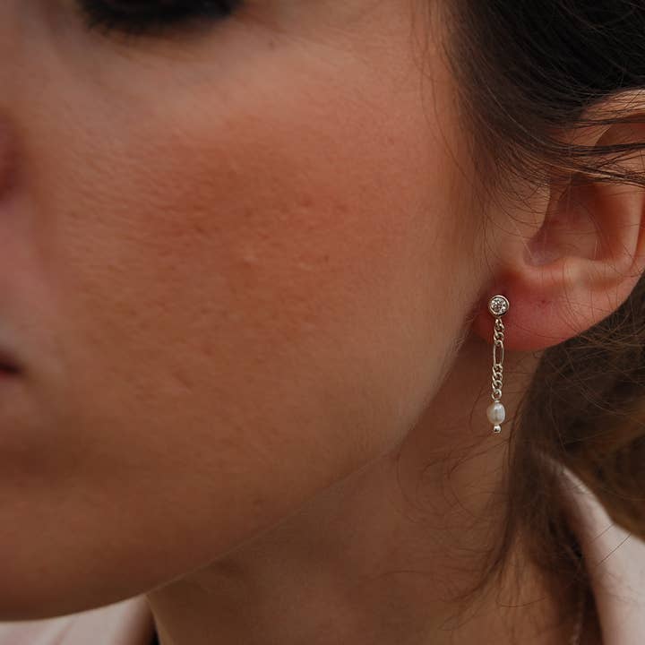 Orecchini di perle, orecchini in argento 925, orecchini cz per la vendita all'ingrosso da parte di Yneda Jewels