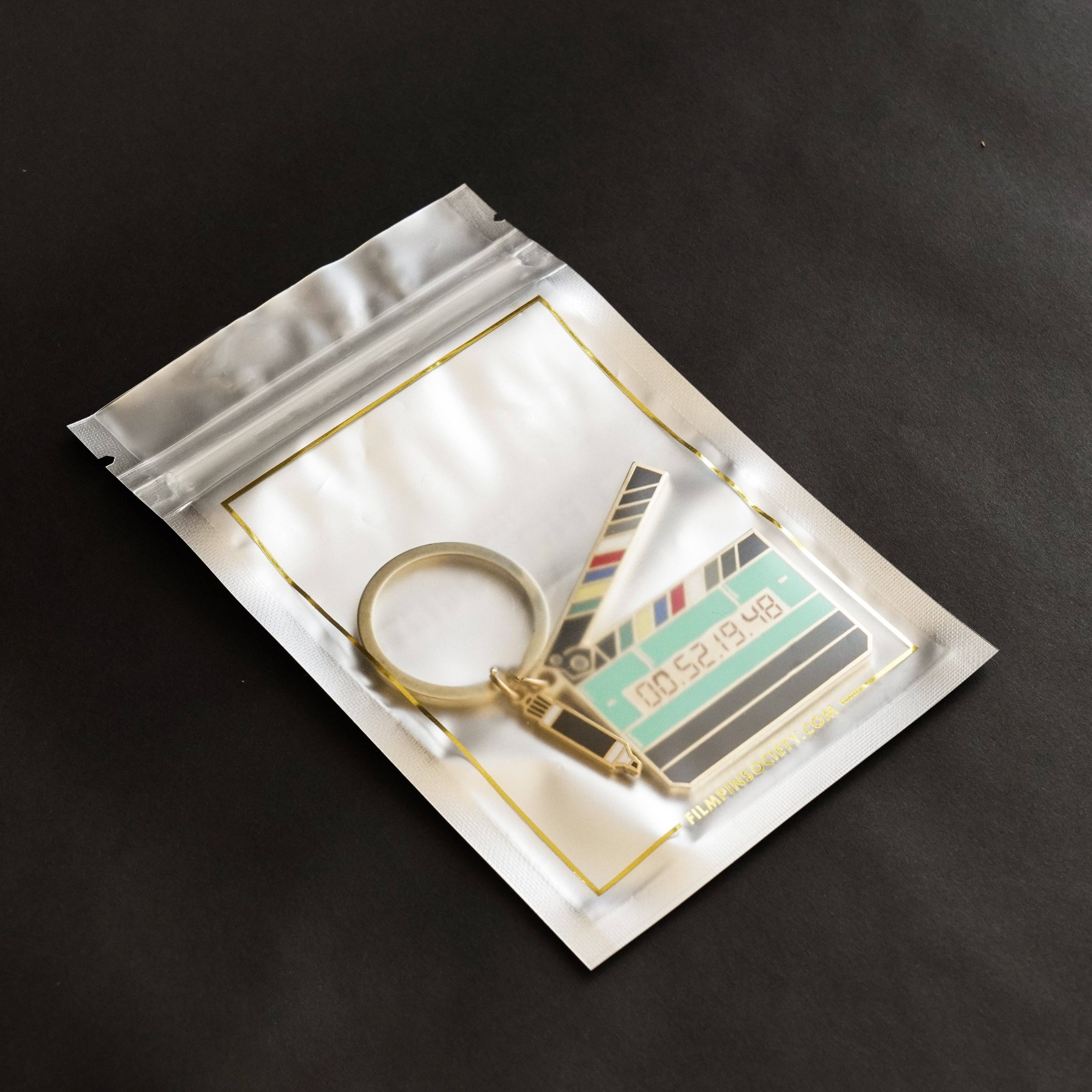 Film Pin Society – Engroshandel Nøglering - Unisex – Selvlysende stor filmklaptræ nøglering7