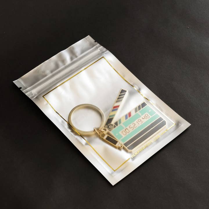 Film Pin Society – Engroshandel Nøglering - Unisex – Selvlysende stor filmklaptræ nøglering7