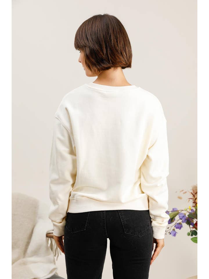 Attrait Paris - Wholesale Graphic Sweatshirt - Women's - Crew neck sweatshirt, bear with sunglasses8