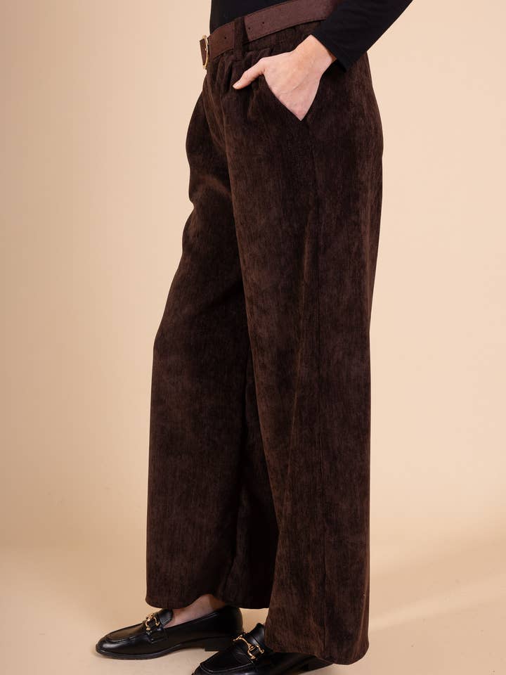 Pépouz' Paris - Wholesale Pants - Women's - Loose velvet trousers with belt PPN25681