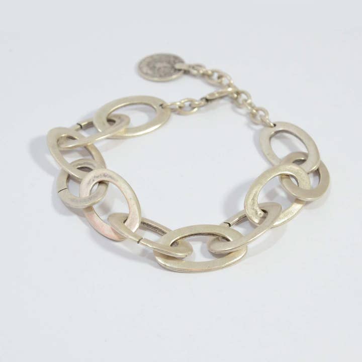 Simple oval link bracelet for wholesale by Tempest Designs