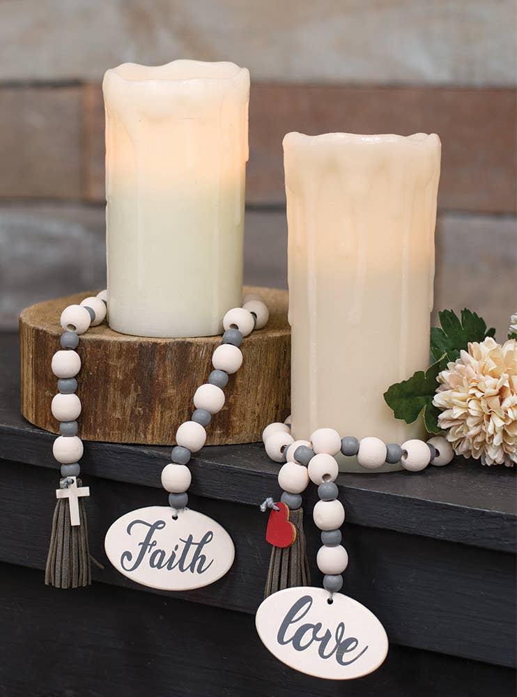 The Hearthside Collection – Engroshandel Guirlande – Tro eller kærlighed Beaded Garland med Cross charme, 2 assorterede1