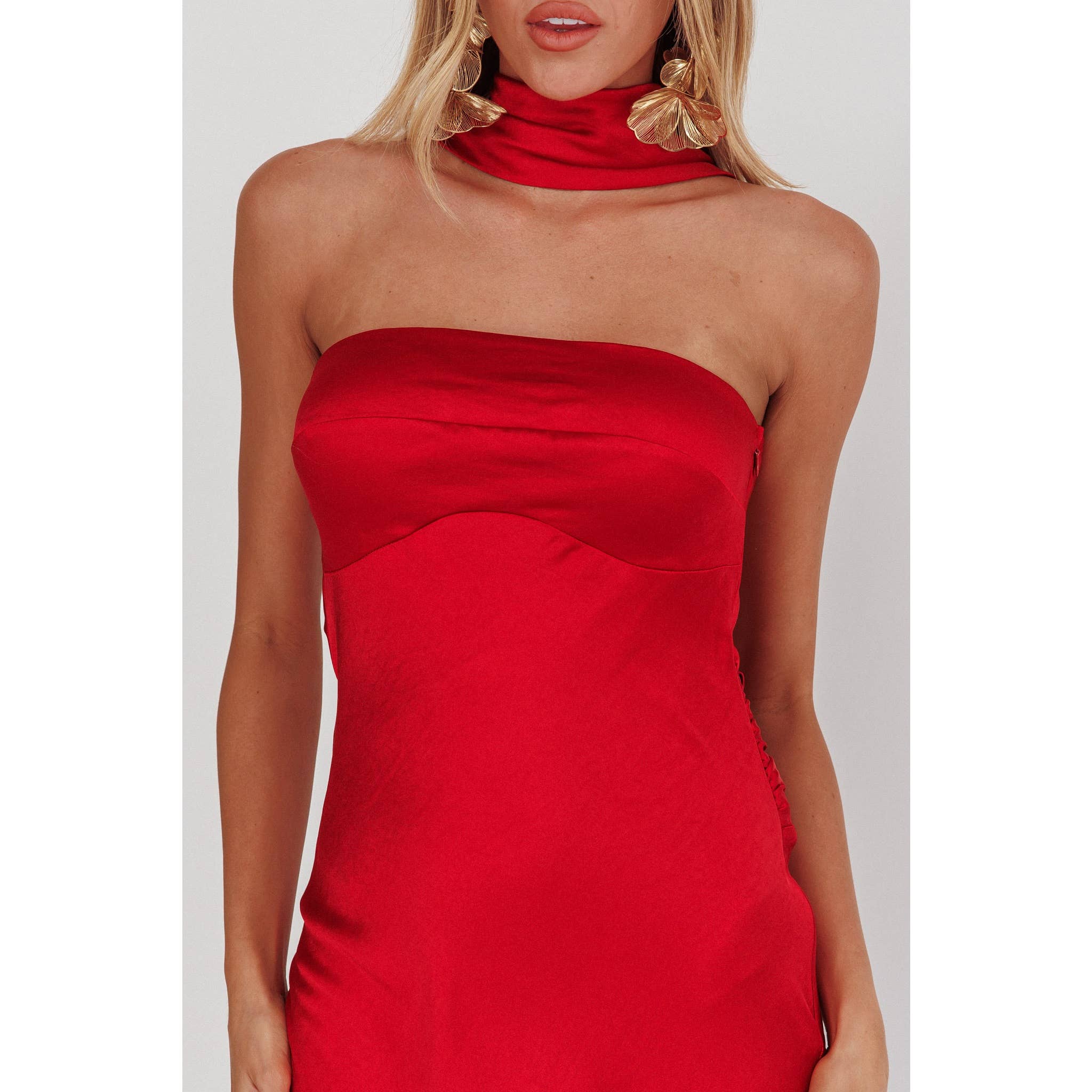 One and Only Collective - Wholesale Dress - Women's - HALTER SATIN MAXI DRESS / CM6375D14