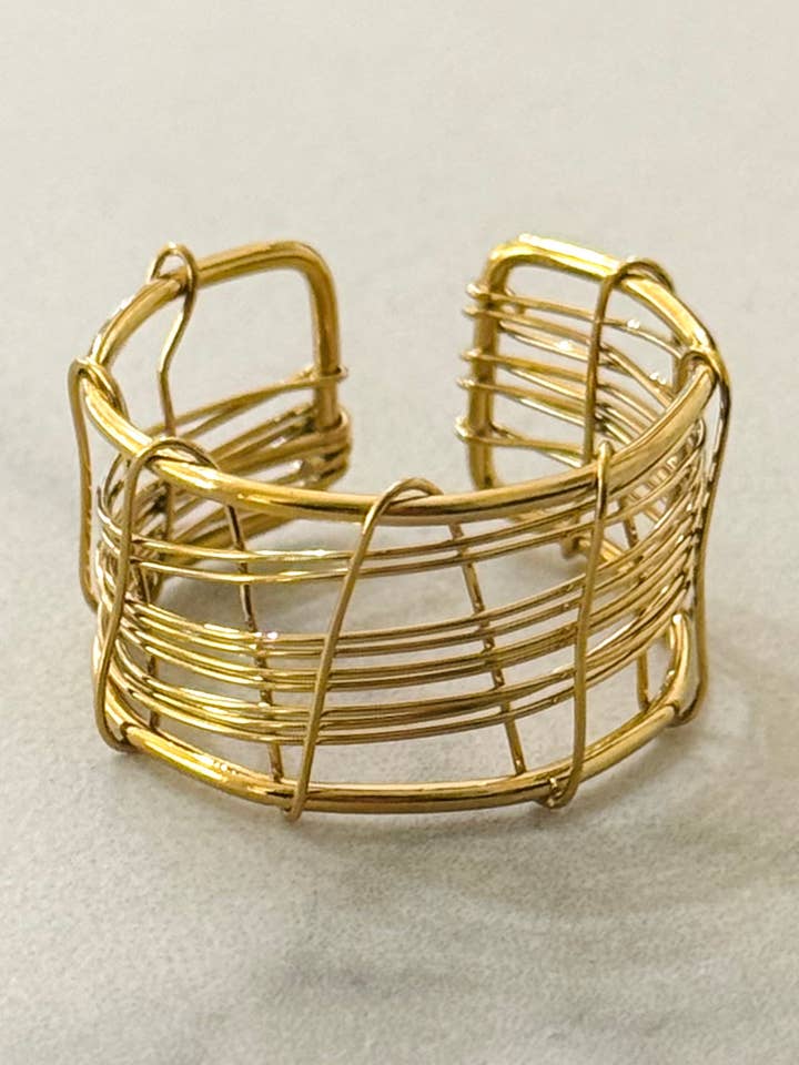 Dila Wire Ring for wholesale by Cassette Barcelona