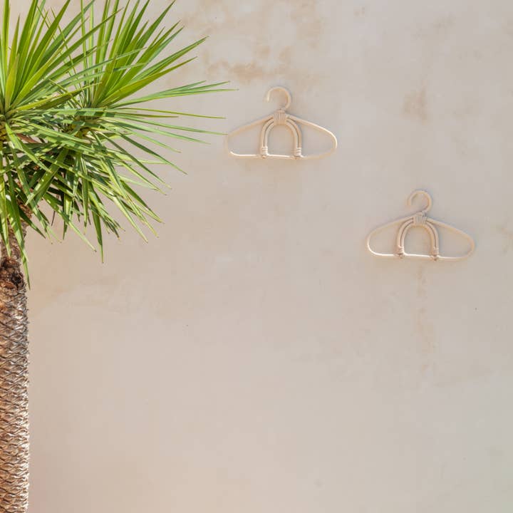 Village Thrive - Wholesale Clothes Hangers - Rainbow Rattan Hanger7