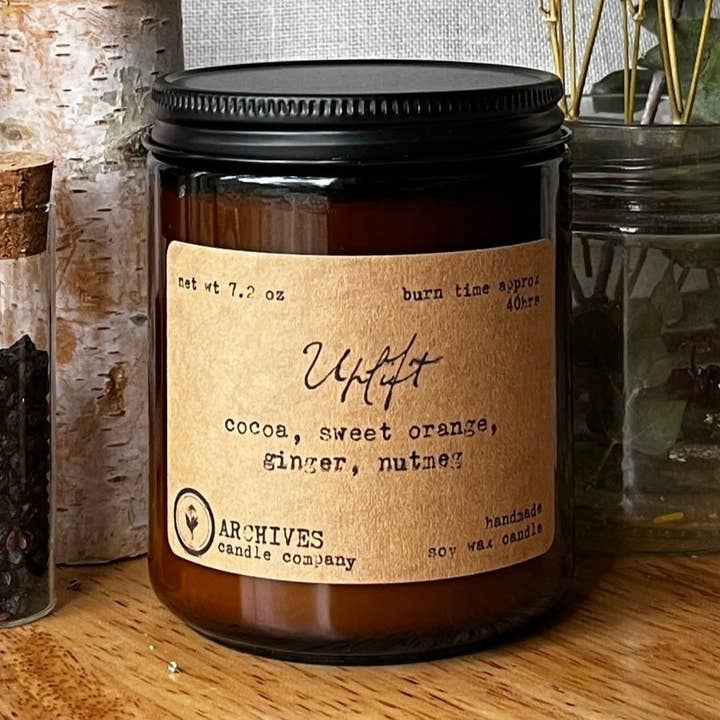 Opløft | Kakao + Sød appelsin + Ingefær + Muskatnød for engroshandel hos Archives Candle Company