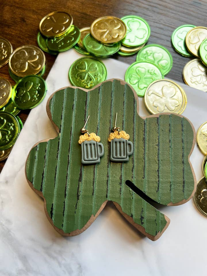 St. Patty’s Beer Dangle for wholesale by K&W Simply Made