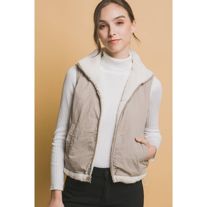 Timeless - Wholesale Outerwear Vest - Women's - Reversible Fleece Vest With Pockets10