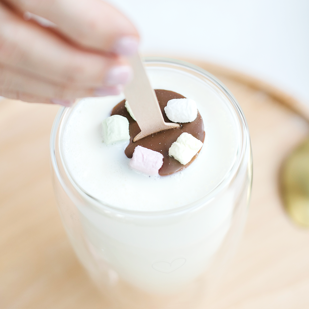 Bake Affair GmbH - Vendita all'ingrosso Mix per cioccolata calda - Cioccolata calda al latte con marshmallow « Oggi mi sento forte come un orso »2