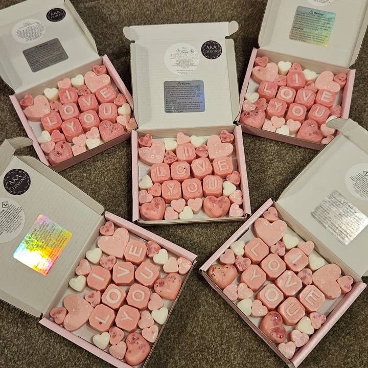 Aka Designs - Wholesale Wax Melt - "I Love You" Wax Melt Gift Box – 92g of Wax1