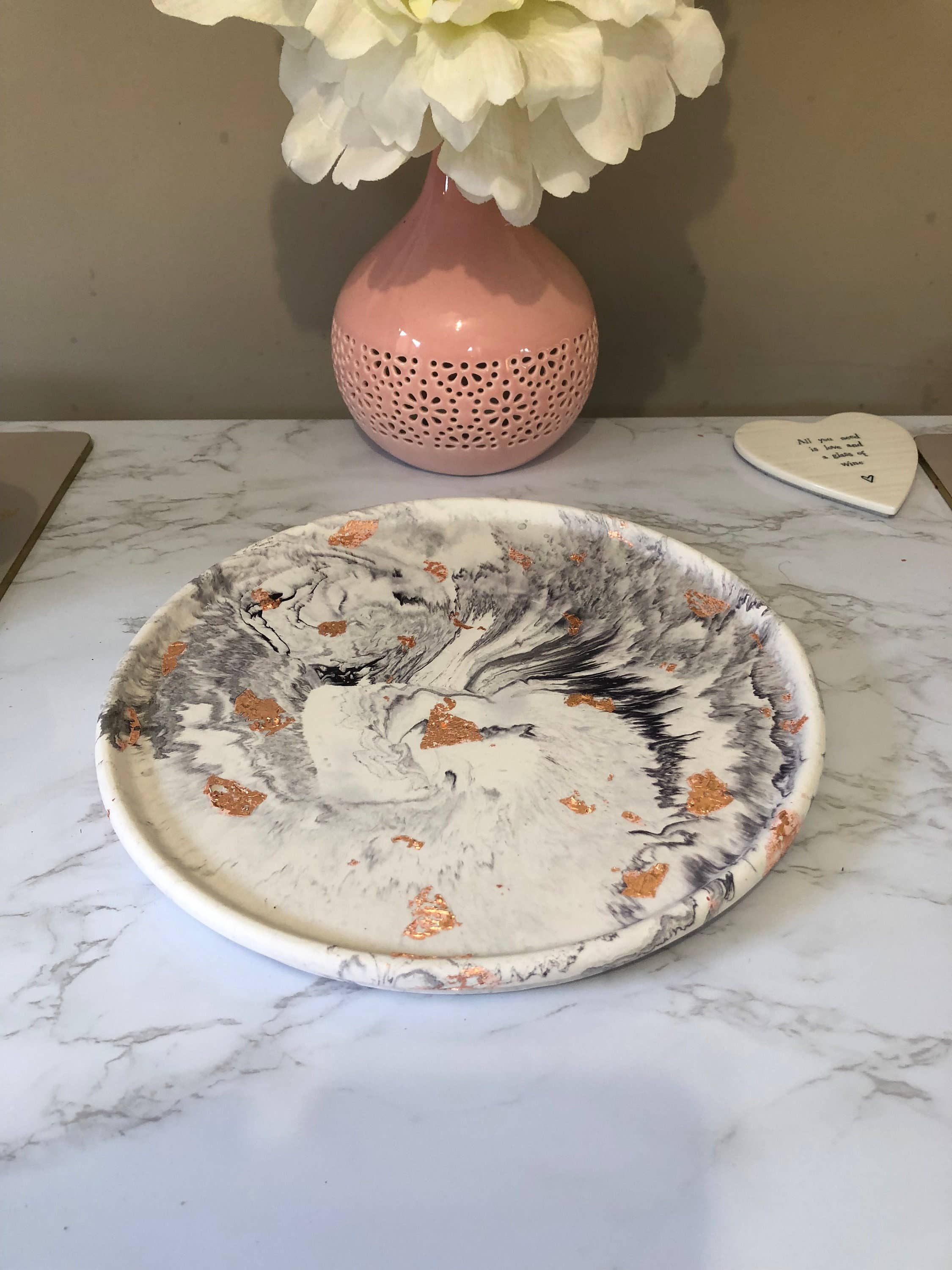 Eco Homeware Studio - Wholesale Decorative Tray - Handmade Jesmonite Large Circle Tray - Purple Marble Effect4