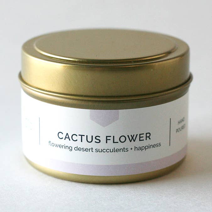 Candela di soia in latta da viaggio oro CACTUS FLOWER – Fiori selvatici del deserto floreale, versata a mano (4 oz) per la vendita all'ingrosso da parte di Vacant Wheel