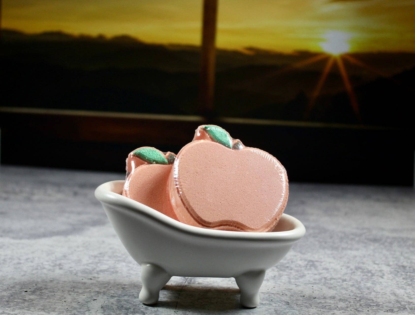 Wicked Bubbles LLC - Wholesale Bath Bomb/Fizz - Bath bomb - 5 oz - Country Apple