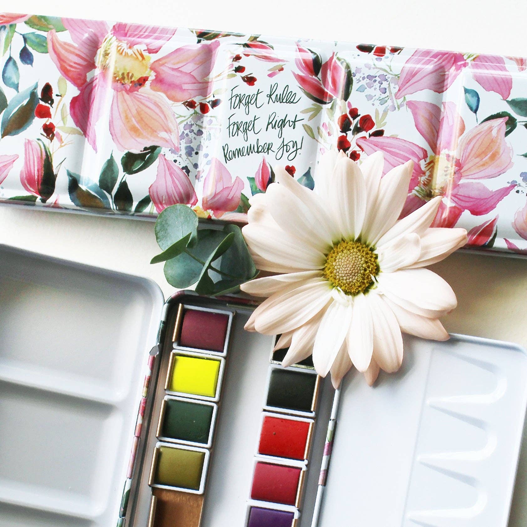 Paintcrush - Wholesale Palette/Mixing Tray - The Ready For Joy Empty Watercolor Palette - Dahlias5