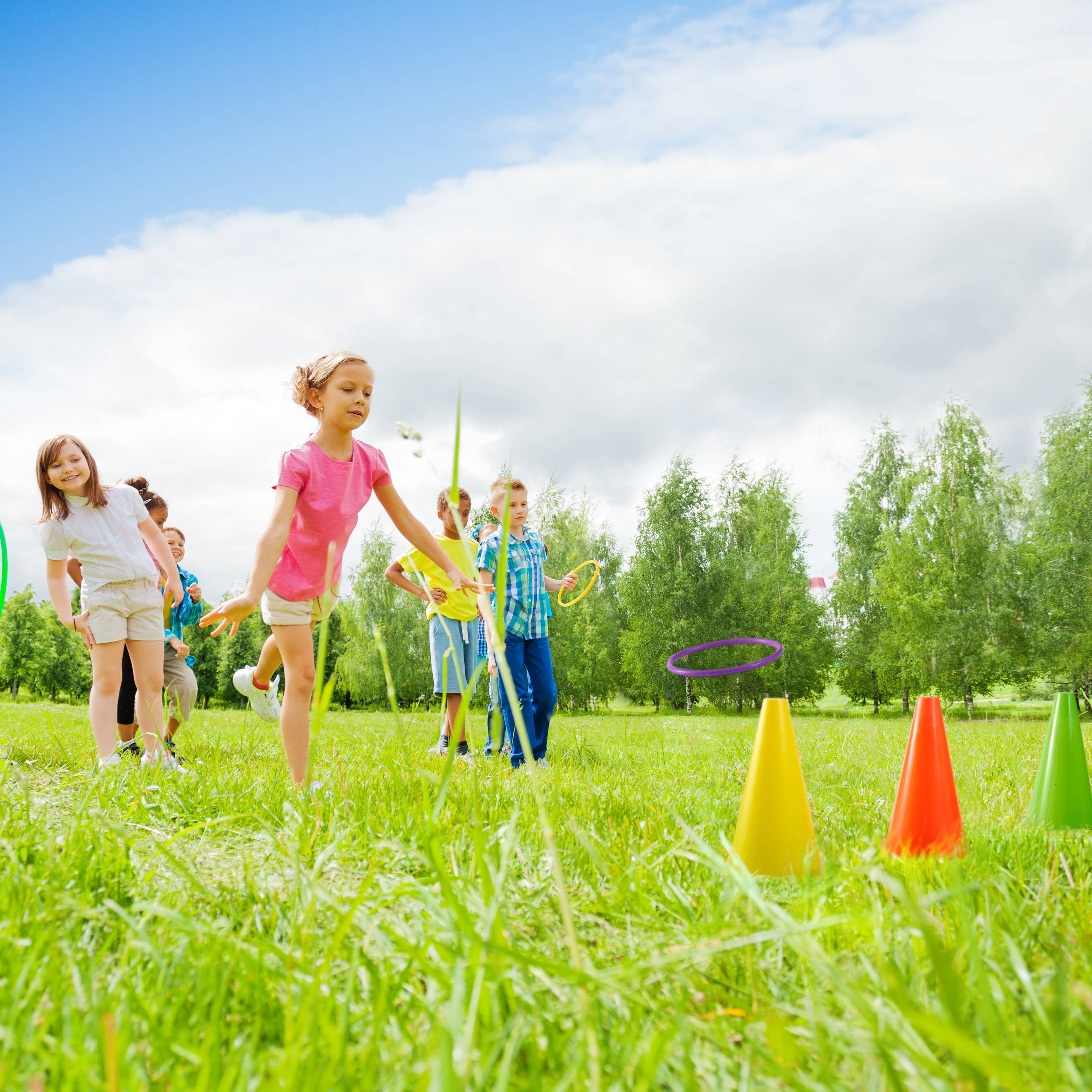 The Twiddlers - Vendita all'ingrosso Set di giocattoli - Bambini - Set da gioco da 26 pezzi con lancio dell'anello, lancio del pouf e altro ancora!3