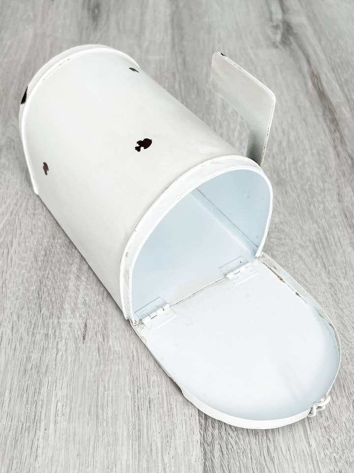 Distressed Mailbox for wholesale by Paper + Pallet