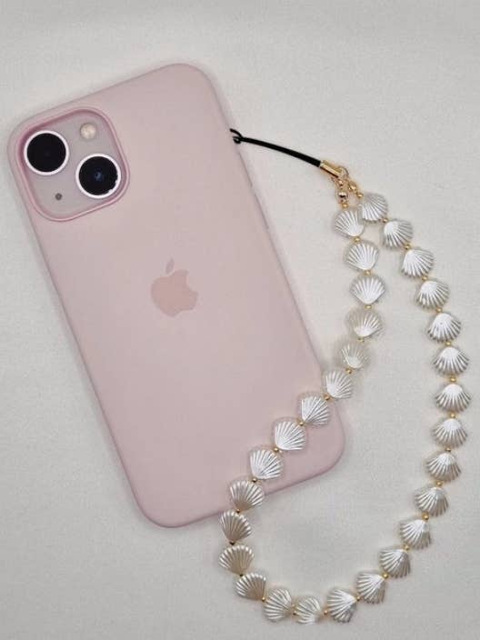 Corrente de Telemóvel com Contas e Formas Minimalistas de Concha/Coração por atacado de My Girl in LA