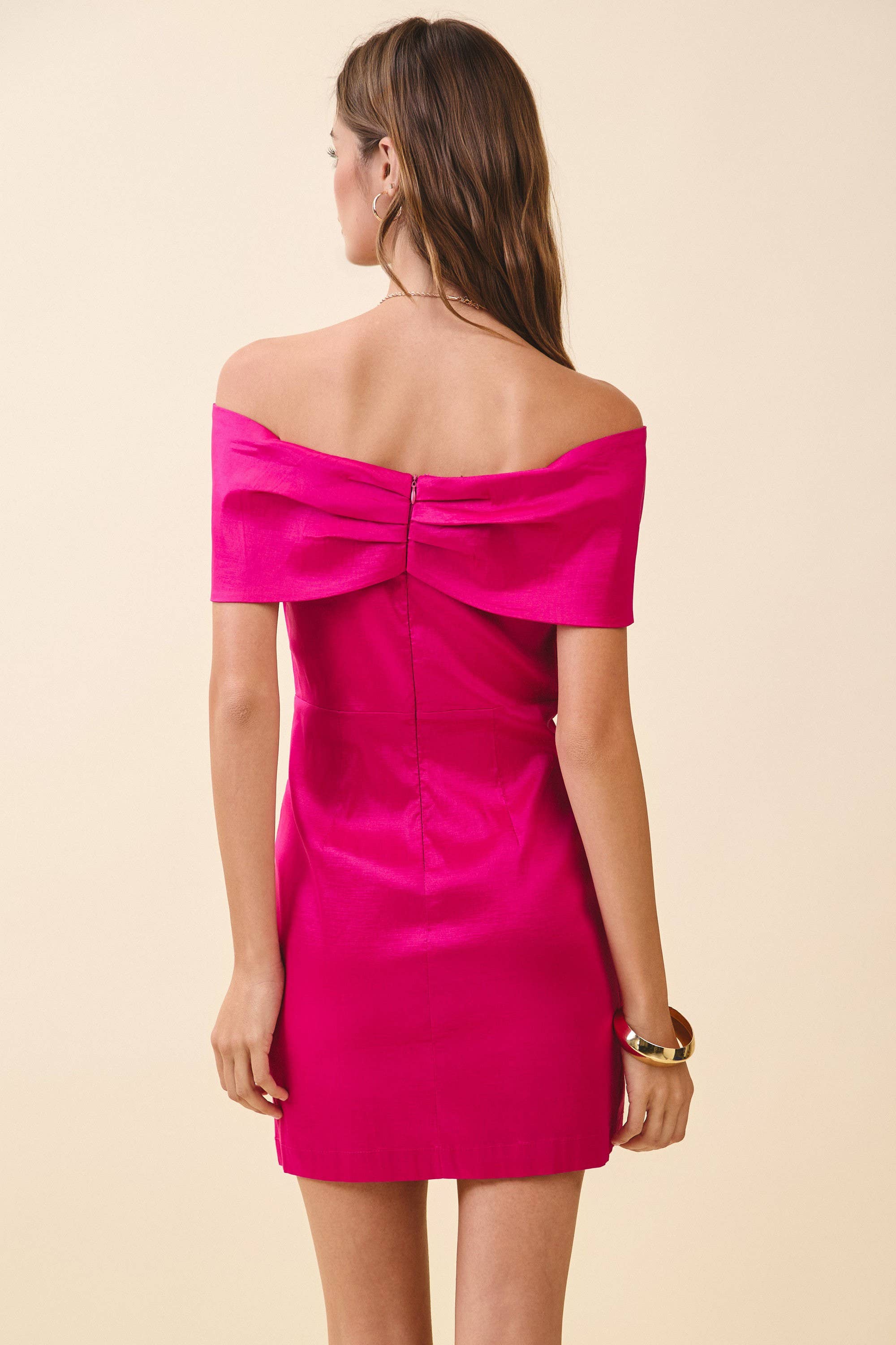 TCEC - Vente Robe – femme - CD06458-Robe à Épaules Dénudées avec Col Replié Statement4