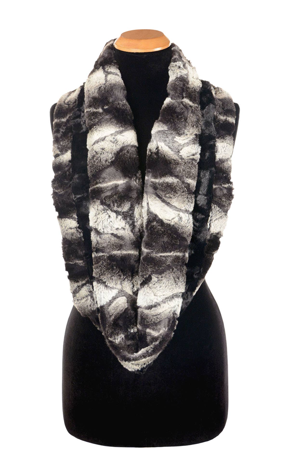 PANDEMONIUM - Wholesale Fur/Faux Fur Coat - Women's - Double Cowl Shrug - Assorted Faux Furs5