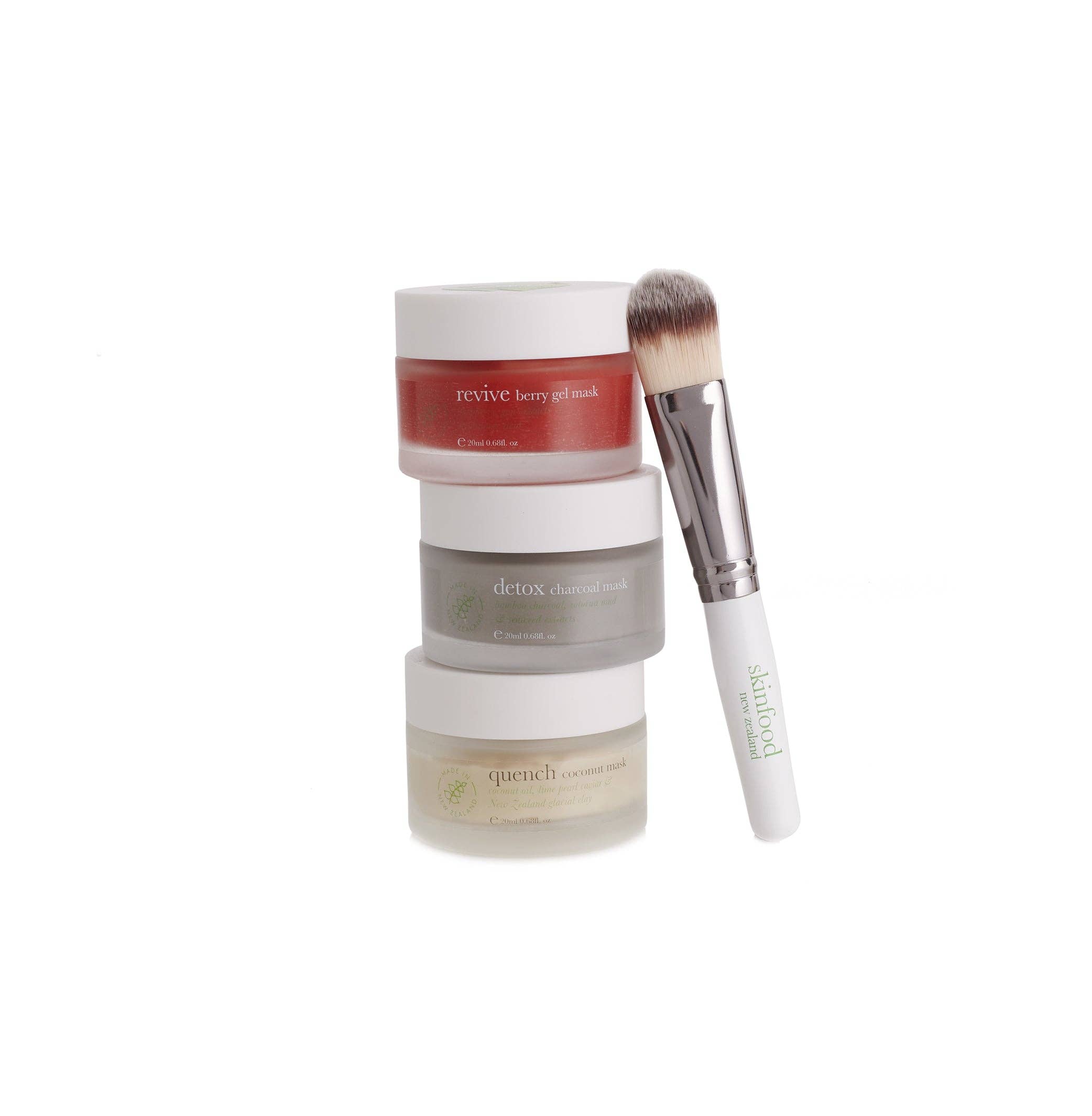 SkinfoodNZ – wholesale Ansiktsmasker – Detox Trio med flera masker - Komplett set med 3 ansiktsmasker och applikationsborste1