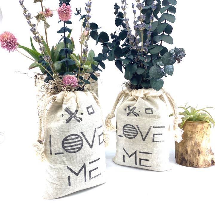 Sunsum Intentional Living - Wholesale Dried/Pressed Flowers - Sack of Flowers, Love Me, Organic, Dried Flower Bouquet5