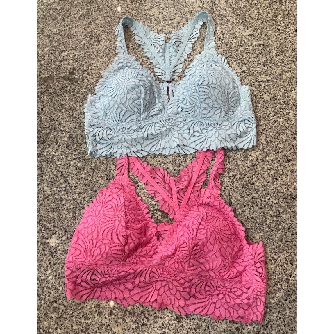 Love and Repeat - Vente Brassière – femme - Brassière confort sans armatures en dentelle florale4