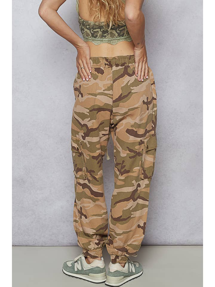 Pol Clothing - Wholesale Pants - Women's - Pocket detailed Camo Jogger Pant