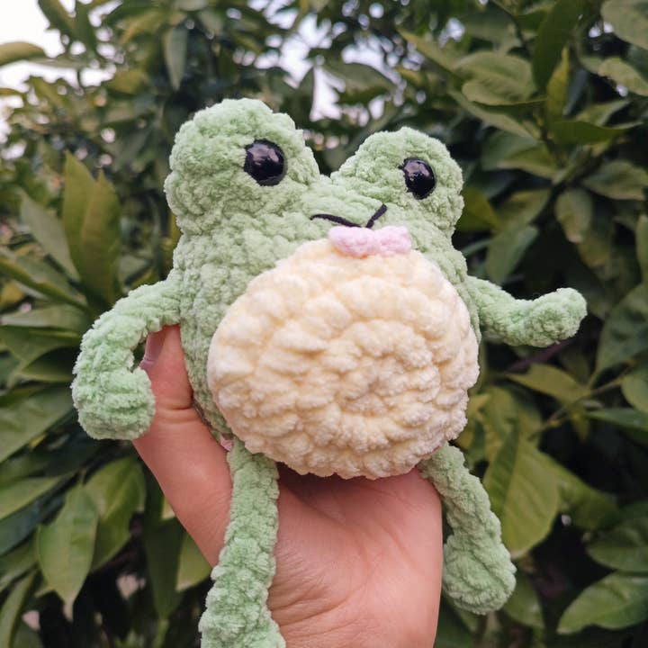 KLABELGIFT – Großhandel Kuschel-/Plüschtier – Kind & Baby – Handgefertigtes Mini-Frosch-Plüschtier – Amigurumi-Spielzeug aus Samtgarn