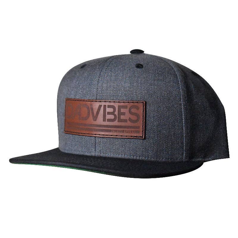 Dadbod Apparel – wholesale Flat-brimmed cap – Men's – DadVibes Classic - Snapback (Charcoal/Black Bill)1