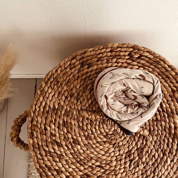 Carotte & Cie – Engroshandel Sengetæppe - Børn og baby – Banana nomad tæppe beige2