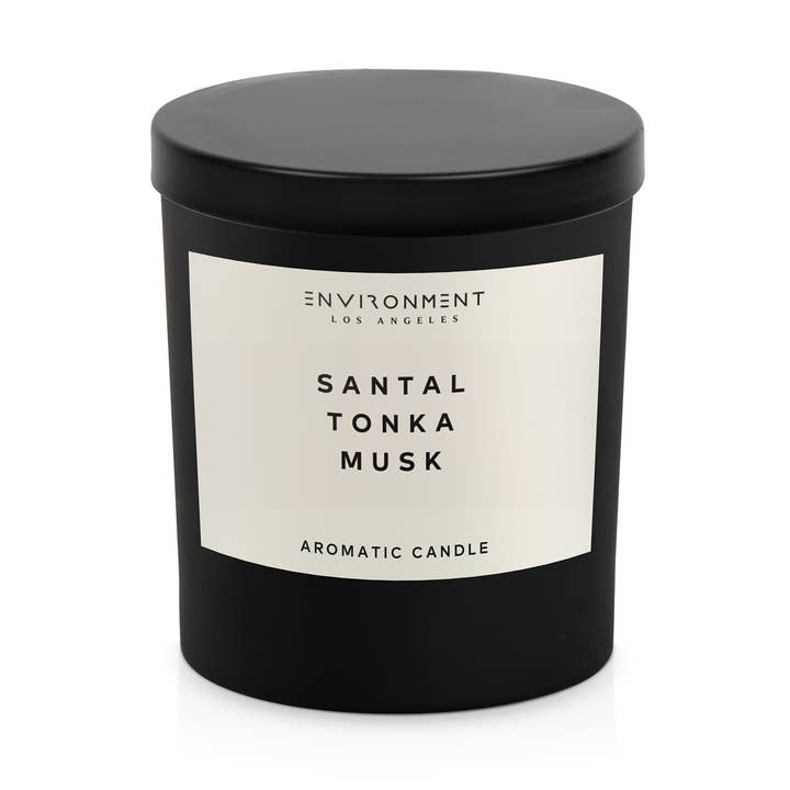 Vela de 8oz inspirada en 1 Hotel® y Santal® con tapa y caja para venta al por mayor de ENVIRONMENT