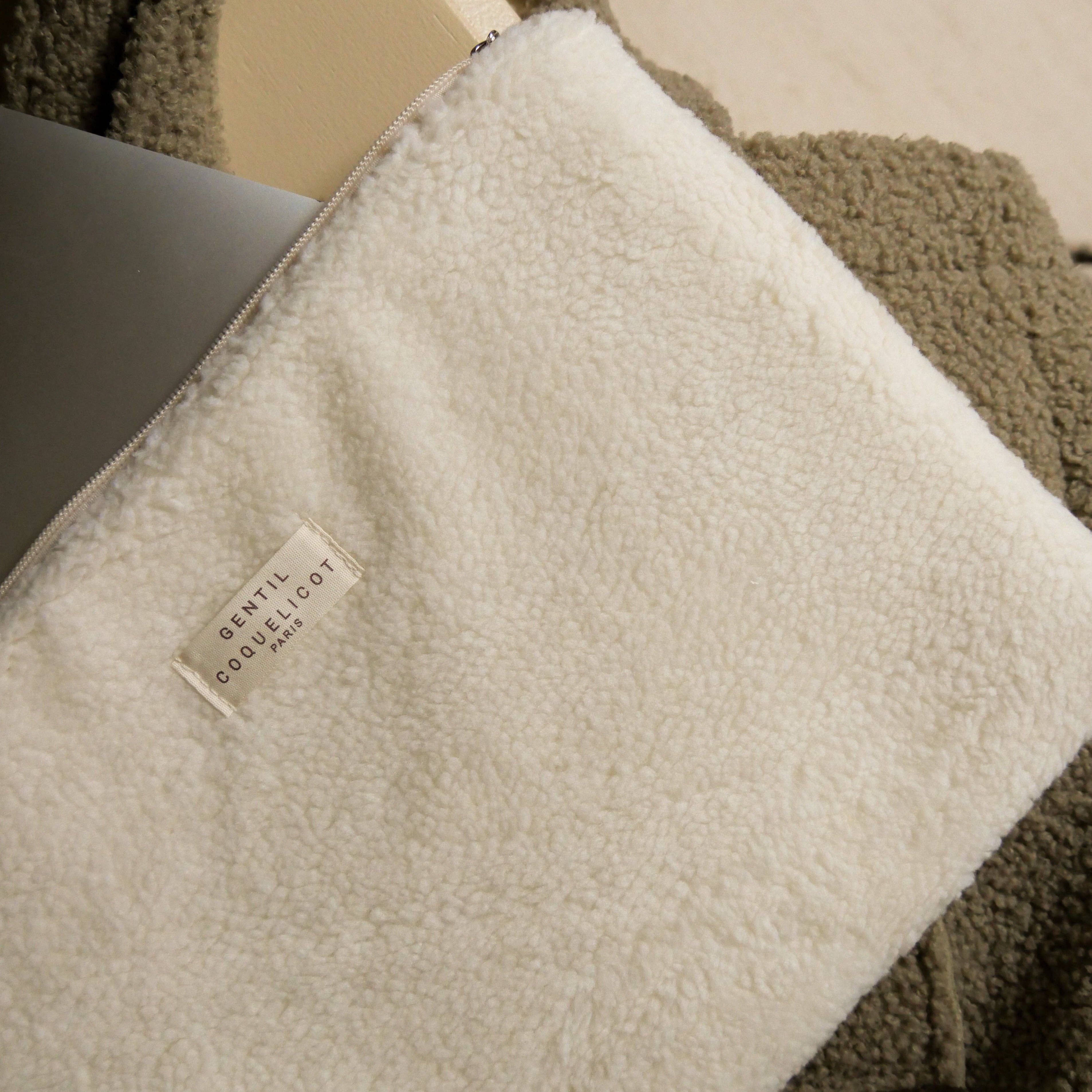 Gentil Coquelicot Paris - Wholesale Laptop/Tablet Case - Women's - Computer protective case1