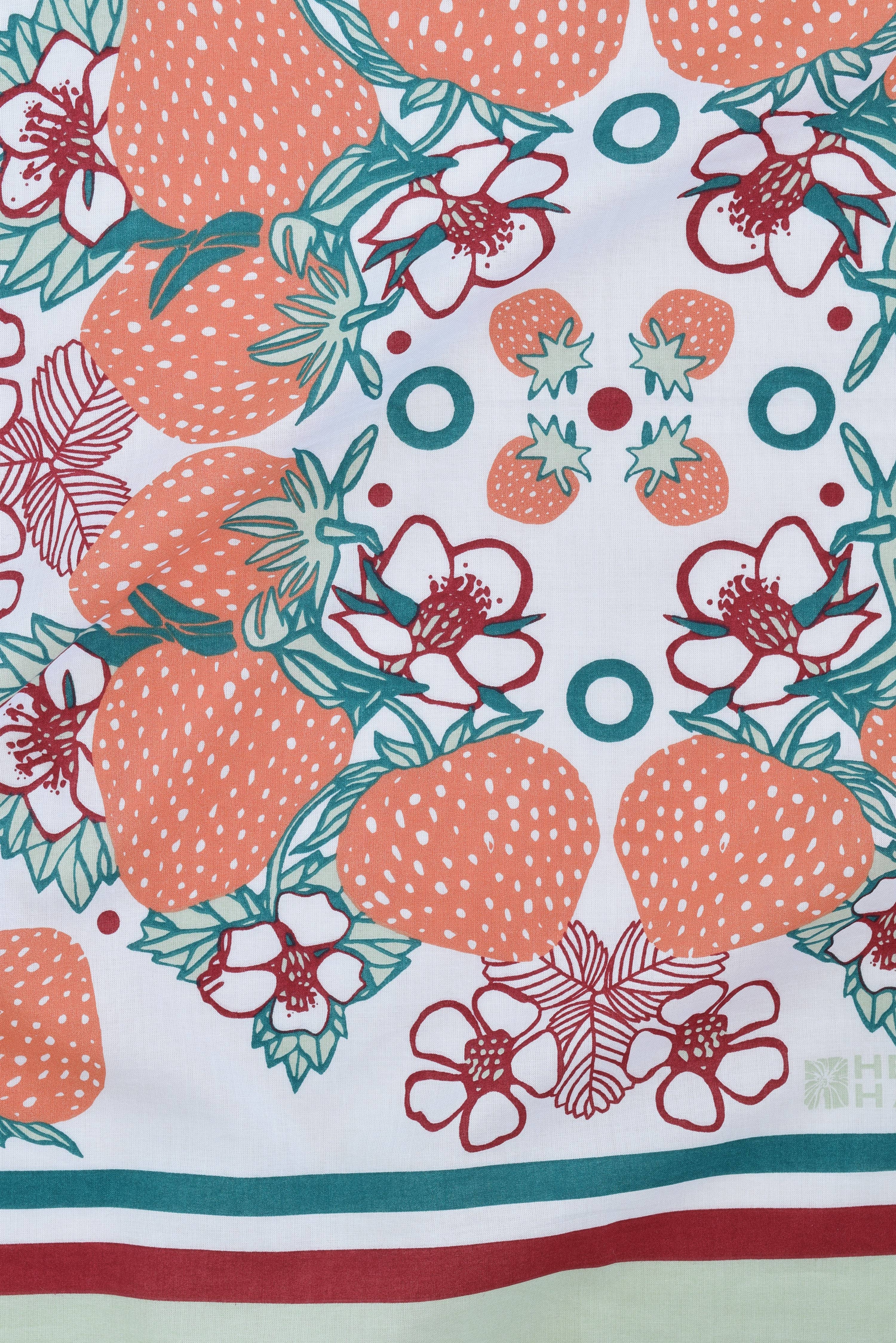 Hearth and Harrow - Wholesale Bandana - Uniseks - Strawberry Patch Bandana - 100% katoen - met de hand bedrukt5