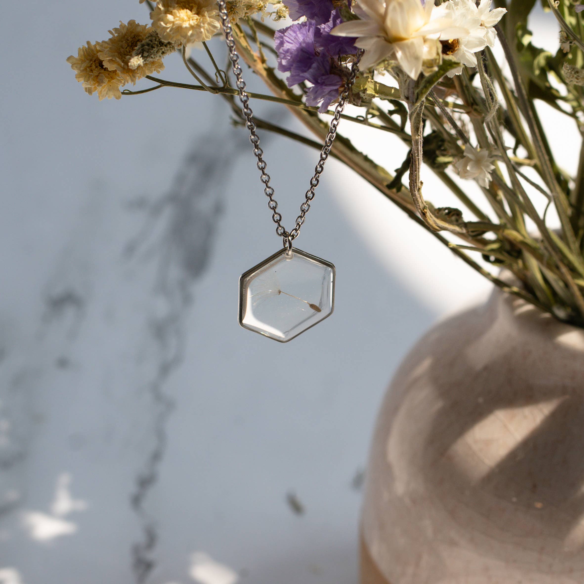 Chemist Creations - Vendita all'ingrosso Collana con ciondolo/pendaglio - Collana in resina con fiori veri e propri semi di tarassaco2